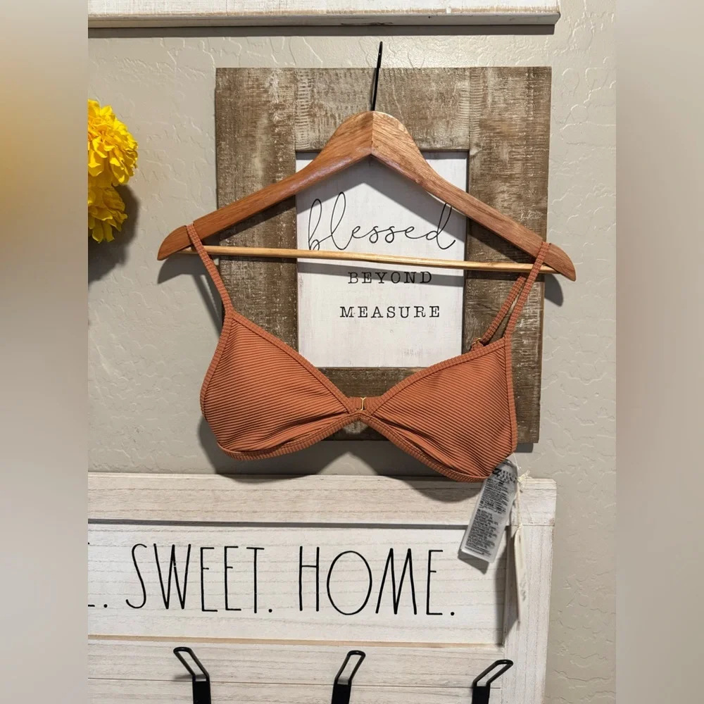 Billabong Tanlines Ceci Triangle Bikini Top sz large new with tags  MSRP $69.95 - Picture 6 of 10